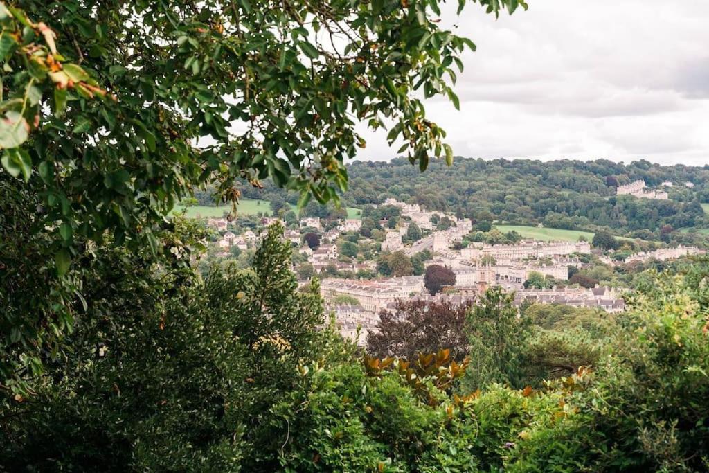 Garden Flat With Bath Skyline Views & Private Patio Apartment Exterior photo